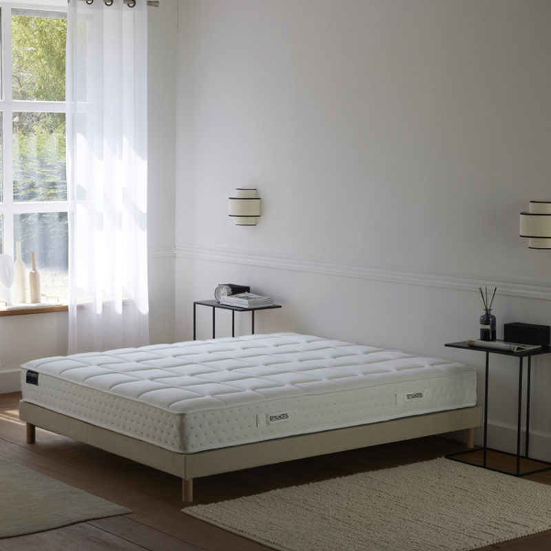 Sommier tapissier beige en kit | Confort flexible et design hôtelier