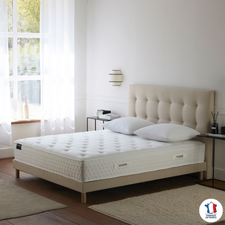 Ensemble matelas HOTEL CONFORT HYBRIDE, sommier lattes fixes, tête de lit capitonnée beige
