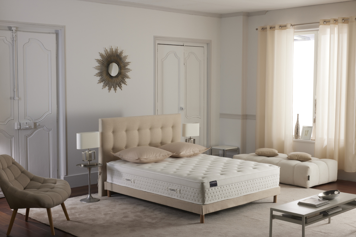 Ensembles literie matelas 29 cm, mémoire de forme SOFTTOUCH®, ressorts TUDOR® 7 zones
